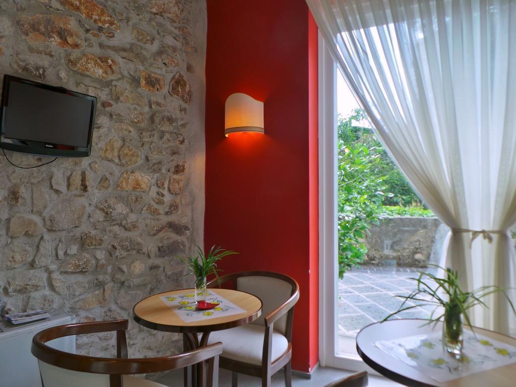 Hotel La Congiura Dei Baroni Teggiano Екстериор снимка