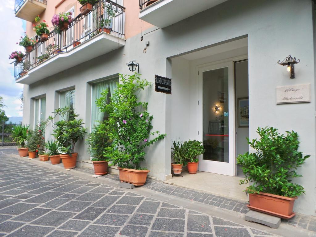 Hotel La Congiura Dei Baroni Teggiano Екстериор снимка