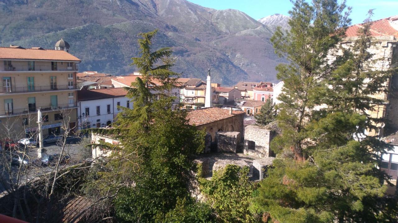 Hotel La Congiura Dei Baroni Teggiano Екстериор снимка
