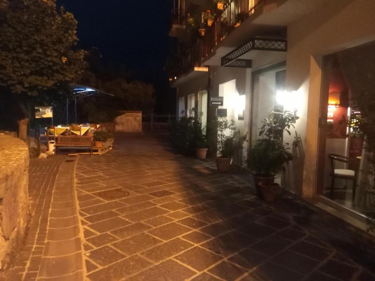 Hotel La Congiura Dei Baroni Teggiano Екстериор снимка