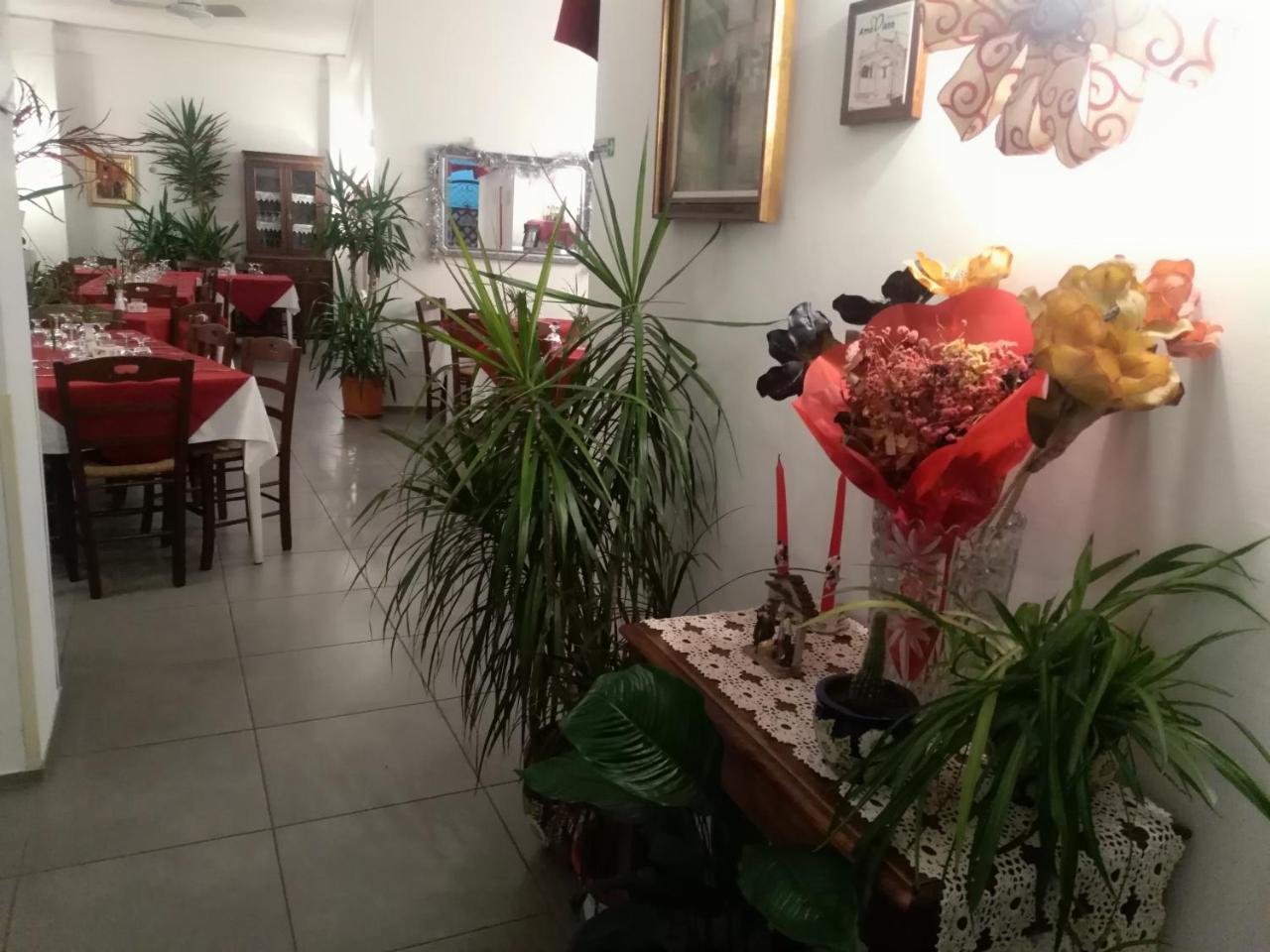 Hotel La Congiura Dei Baroni Teggiano Екстериор снимка