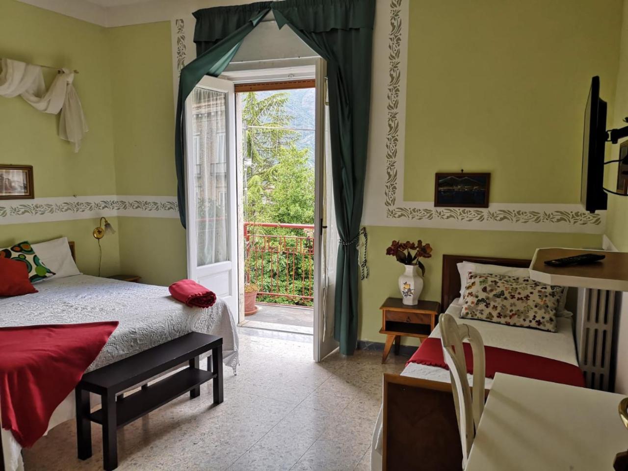 Hotel La Congiura Dei Baroni Teggiano Екстериор снимка